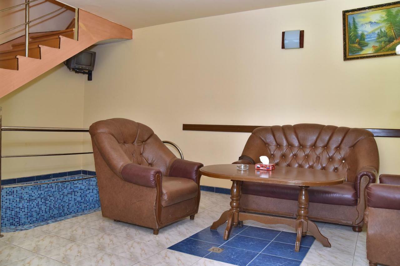 Zvartnots Ojakh Hotel Erywań Zewnętrze zdjęcie